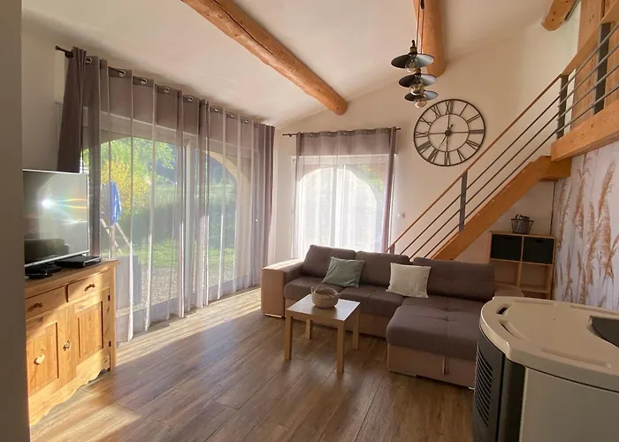 Villa Quinson * Quinson